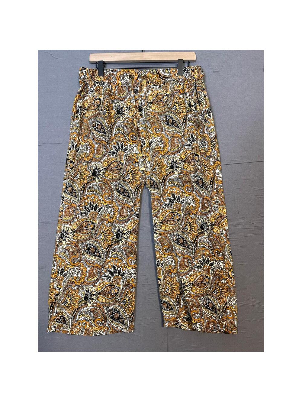 Michael Kors Multicolor Capri Pants SZ L elastic waist band